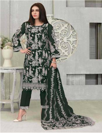 Attrective These Suit in Fine Colored Pair With Bottom And Dupatta.These Top And Dupatta Are Fabricated On Faux Georgette Pair With Santoon Bottom.Its Beautified With Santoon Inner.Its Beautified With Heavy Designer Embroidery Work.