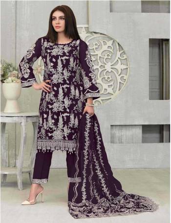 Attrective These Suit in Fine Colored Pair With Bottom And Dupatta.These Top And Dupatta Are Fabricated On Faux Georgette Pair With Santoon Bottom.Its Beautified With Santoon Inner.Its Beautified With Heavy Designer Embroidery Work.