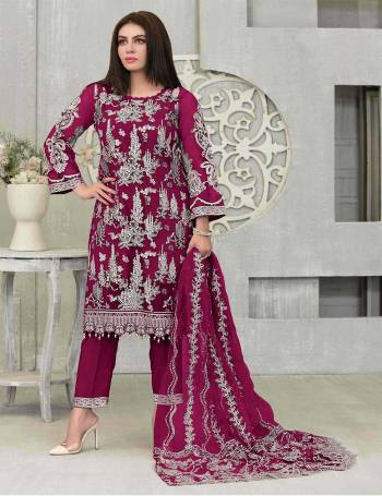 Attrective These Suit in Fine Colored Pair With Bottom And Dupatta.These Top And Dupatta Are Fabricated On Faux Georgette Pair With Santoon Bottom.Its Beautified With Santoon Inner.Its Beautified With Heavy Designer Embroidery Work.