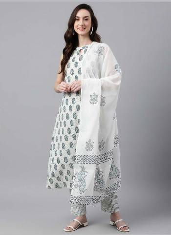 Grab These Beautiful Looking Readymade Suits.These Top And Bottom is Fabricated On Cotton And Cotton Dupatta.Its Beautified With Designer Printed.