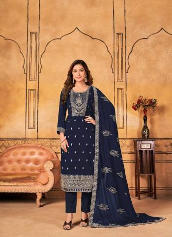 Grab These Designer Suit in Fine Colored Pair With Bottom And Dupatta.These Top And Dupatta Are Fabricated On Faux Georgette Pair With Santoon Bottom.Its Beautified With Santoon Inner.Its Beautified With Heavy Designer Jari Embroidery Work.