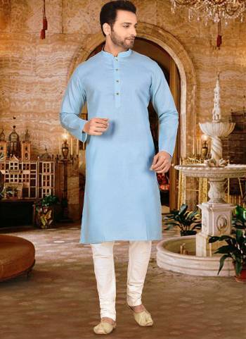 For A Festive Wear,Grab These Readymade Kurta With Chudidar Payjama Pair in Fine Colored.These Kurta And Chudidar Are Fabricated on Cotton Pair.Its Beautified With Solid .