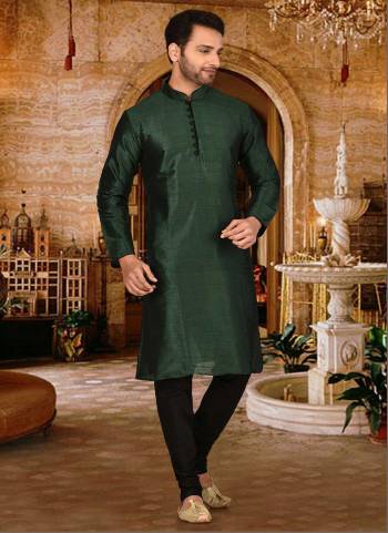 For A Festive Wear,Grab These Readymade Kurta With Chudidar Payjama Pair in Fine Colored.These Kurta And Chudidar Are Fabricated on Dupion Silk Pair.Its Beautified With Solid With Piping Coller .