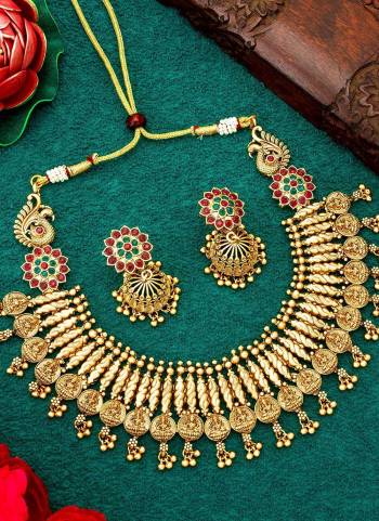 Grab These Beautifil Gold Colored Necklace.These Necklace is Come Copper Material And Beautified With Temple Work.