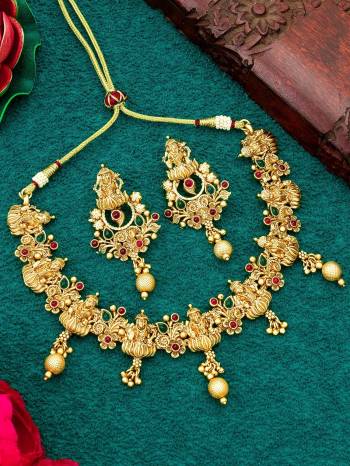 Grab These Beautifil Gold Colored Necklace.These Necklace is Come Copper Material And Beautified With Temple Work.