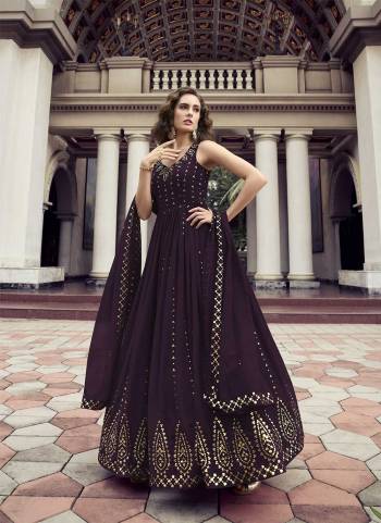 Grab These Beautiful Looking Designer Gown With Dupatta.These Gown is Georgette And Dupatta Is Fabricated On Georgette.Its Beautified With Thread And Sequance Embroidery Work.