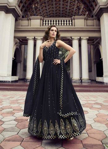 Grab These Beautiful Looking Designer Gown With Dupatta.These Gown is Georgette And Dupatta Is Fabricated On Georgette.Its Beautified With Thread And Sequance Embroidery Work.