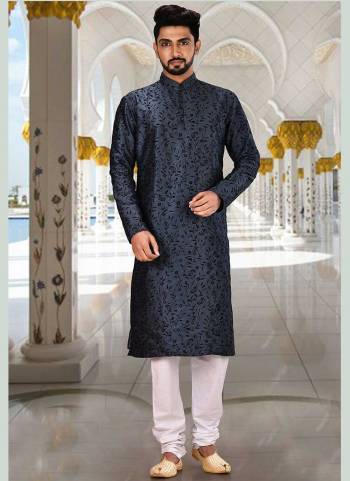 For A Festive Wear,Grab These Readymade Kurta With Chudidar Payjama Pair in Fine Colored.These Kurta Are Dupoin Silk And Chudidar Are Fabricated on Art Silk Pair.Its Beautified With Heavy Designer Embroidery Work .