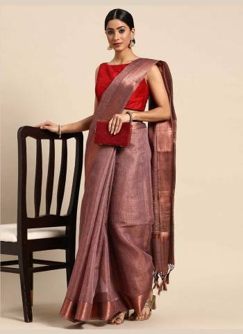 Grab These Festive Wear Saree in Fine Colored.These Saree is Fabricated On Poly Cotton Pair With Poly Cotton Blouse.Its Beautified With Wevon Pallu Border Designer.