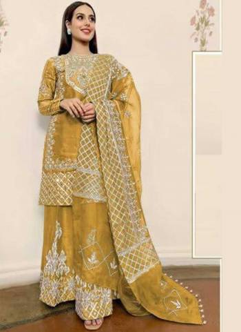 Attrective These Suit in Fine Colored Pair With Bottom And Dupatta.These Top And Dupatta Are Fabricated On Organza Pair With Santoon Bottom.Its Beautified With Santoon Inner.Its Beautified With Heavy Designer Thread,Sequance Embroidery Work.