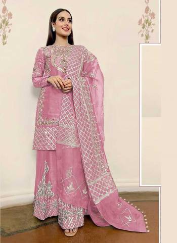 Attrective These Suit in Fine Colored Pair With Bottom And Dupatta.These Top And Dupatta Are Fabricated On Organza Pair With Santoon Bottom.Its Beautified With Santoon Inner.Its Beautified With Heavy Designer Thread,Sequance Embroidery Work.