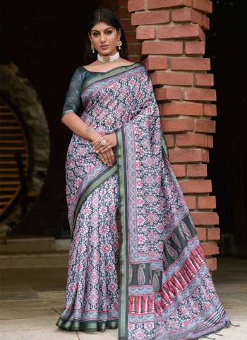 Attrective These Festive Wear Saree in Fine Colored.These Saree And Blouse is Fabricated On Tussar Silk.Its Beautified With Weavon Jari Border With Designer Printed.