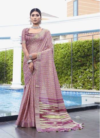 Look Attrective These Party Wear Saree in Fine Colored.These Saree And Blouse  is Fabricated On Banarasi Silk.Its Beautified With Wevon Border Designer With Digital Printed.