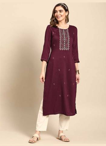 Grab These Beautiful Looking Readymade Kurti.These Kurtis Fabricated On Poly Rayon.Its Beautified With Designer Embroidery Work.