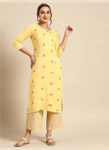 Attrective These Beautiful Looking Readymade Long Kurti.These Kurtis Fabricated On Rayon.Its Beautified With Designer Embroidery Work.