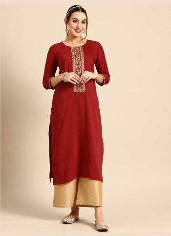 Attrective These Beautiful Looking Readymade Long Kurti.These Kurtis Fabricated On Chinon.Its Beautified With Designer Embroidery Work.