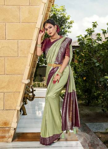 Attrective These Party Wear Saree in Fine Colored.These Saree And Blouse is Fabricated On Fancy Silk.Its Beautified With Heavy Weaving Designer.