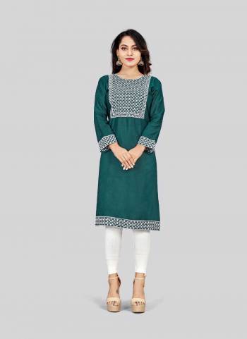 Attrective Looking These Beautiful Looking Readymade Long Kurti.These Kurti is Fabricated On Rayon.Its Beautified With Designer Embroidery Work.