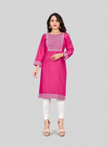 Attrective Looking These Beautiful Looking Readymade Long Kurti.These Kurti is Fabricated On Rayon.Its Beautified With Designer Embroidery Work.