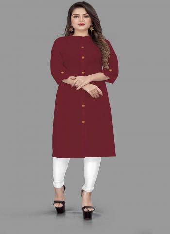 Attrective These Beautiful Looking Readymade Long Kurti.These Kurti is Fabricated On Cotton Slub.Its Beautified With Solid.