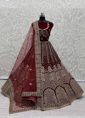 For A Designer Look,Grab These Lehenga Choli in Fine Colored.These Lehenga Choli Are Velvet And Dupatta Are Fabricated On Soft Net Pair.Its Beautified With Fancy Designer Multy,Dori,Jari Embroidery Work.