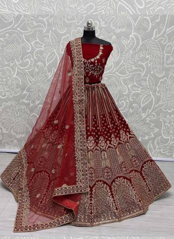 For A Designer Look,Grab These Lehenga Choli in Fine Colored.These Lehenga Choli Are Velvet And Dupatta Are Fabricated On Soft Net Pair.Its Beautified With Fancy Designer Multy,Dori,Jari Embroidery Work.