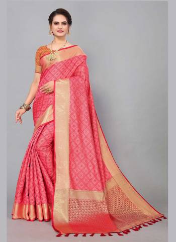 Attrective This Wedding Partywear Saree Paired With Blouse.This Saree And Blouse Are Banarasi Silk Based Fabric With Weaving Jacquard Rich Designer. Buy This Pretty Saree Now.