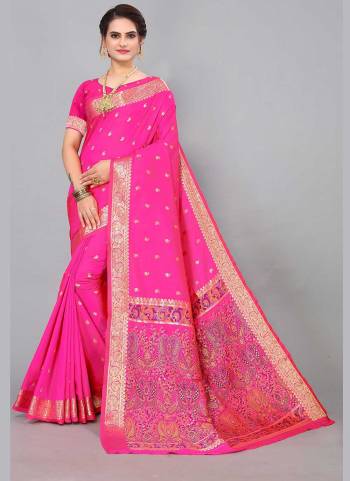 Garb This Wedding Partywear Saree Paired With Blouse.This Saree And Blouse Are Silk Based Fabric With Weaving Jacquard Rich Designer. Buy This Pretty Saree Now.