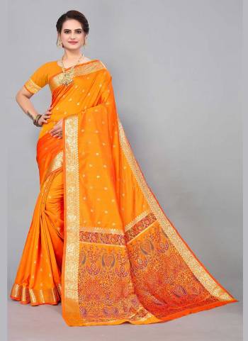 Garb This Wedding Partywear Saree Paired With Blouse.This Saree And Blouse Are Silk Based Fabric With Weaving Jacquard Rich Designer. Buy This Pretty Saree Now.