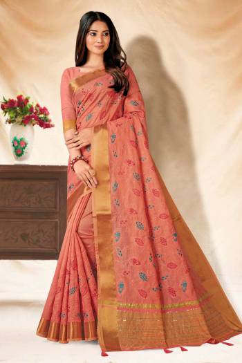 Garb This Party Wear Saree Are Fine Saree Paired With Blouse.This Saree And Blouse Are Ragai Banarasi Silk Fabric With Wevon Pallu Border Designer,Thread Embroidery Work. Buy This Pretty Saree Now.