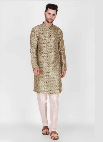 For A Festive Wear,Grab These Readymade Kurta With Chudidar Payjama Pair in Fine Colored.These Kurta And Chudidar Are Art Silk Fabricated on Pair.Its Beautified With Designer Printed .