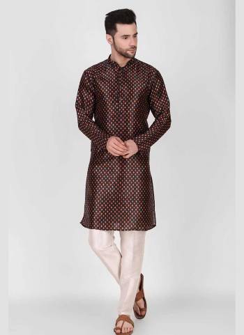 For A Festive Wear,Grab These Readymade Kurta With Chudidar Payjama Pair in Fine Colored.These Kurta And Chudidar Are Art Silk Fabricated on Pair.Its Beautified With Designer Printed .