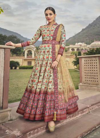 Grab These Readymade Gown in Fine Colored Pair With Dupatta.These Gown Are Fabricated On Soft Dola Silk Pair With Net Dupatta.Its Beautified With Cotton Crepe Inner.Its Beautified With Designer Patola Digital Printed.