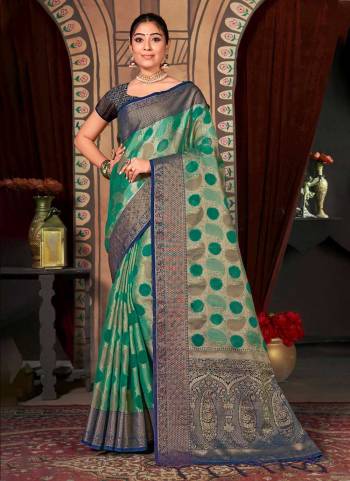 Attrective These Party Wear Saree in Fine Colored.These Saree And Blouse is Fabricated On Organza.Its Beautified With Weavon Designer Work.