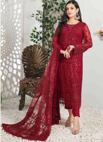 Attrective These Suit in Fine Colored Pair With Bottom And Dupatta.These Top Are Faux Georgette And Dupatta Are Fabricated On Faux Georgette Pair With Santoon Bottom.Its Beautified With Santoon Inner.Its Beautified With Heavy Designer Sequance Embroidery Work.