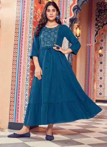 Attrective Looking These Beautiful Looking Readymade Long Kurti.These Kurti is Fabricated On Rayon.Its Beautified With Designer Multy Embroidery Work.