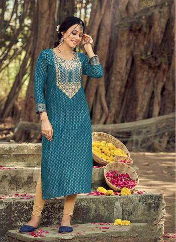 Attrective Looking These Beautiful Looking Readymade Long Kurti.These Kurti is Fabricated On Rayon.Its Beautified With Designer Printed, Embroidery Work.