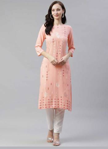 Grab These Beautiful Looking Readymade Kurti.These Kurti is Fabricated On Rayon.Its Beautified With Designer Foil Printed.