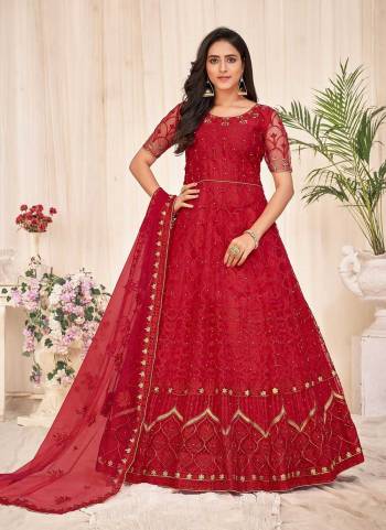 Grab These Anarkali Suit in Fine Colored Pair With Bottom And Dupatta.These Top Are Net And Dupatta Are Fabricated On Net Pair With Santoon Bottom.Its Beautified With Heavy Designer Embroidery Work.