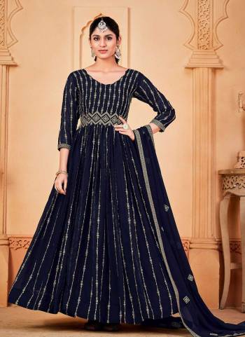 Grab These Anarkali Suit in Fine Colored Pair With Bottom And Dupatta.These Top Are Net And Dupatta Are Fabricated On Net Pair With Santoon Bottom.Its Beautified With Heavy Designer Embroidery Work.