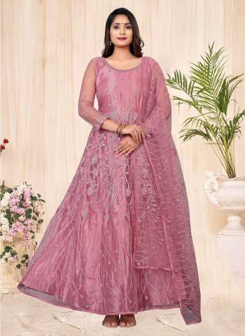 Grab These Anarkali Suit in Fine Colored Pair With Bottom And Dupatta.These Top Are Net And Dupatta Are Fabricated On Net Pair With Santoon Bottom.Its Beautified With Heavy Designer Embroidery Work.