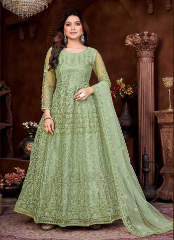 Grab These Anarkali Suit in Fine Colored Pair With Bottom And Dupatta.These Top Are Net And Dupatta Are Fabricated On Net Pair With Santoon Bottom.Its Beautified With Heavy Designer Embroidery Work.