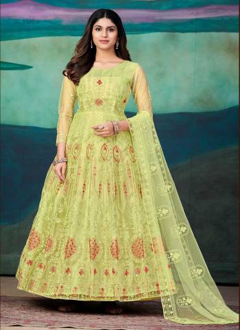 Grab These Anarkali Suit in Fine Colored Pair With Bottom And Dupatta.These Top Are Net And Dupatta Are Fabricated On Net Pair With Santoon Bottom.Its Beautified With Heavy Designer Embroidery Work.