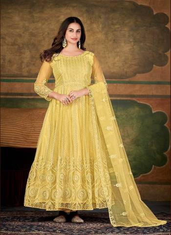 Grab These Anarkali Suit in Fine Colored Pair With Bottom And Dupatta.These Top Are Net And Dupatta Are Fabricated On Net Pair With Santoon Bottom.Its Beautified With Heavy Designer Embroidery Work.