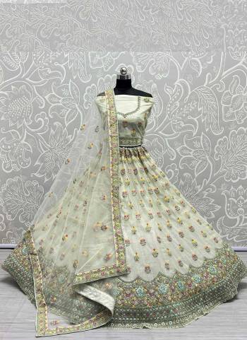 For A Designer Look,Grab These Lehenga Choli in Fine Colored.These Lehenga And Choli Are Bridal Net And Dupatta Are Fabricated On Soft Net Pair.Its Beautified With Designer Dori, Multy Thread Embroidery Work.