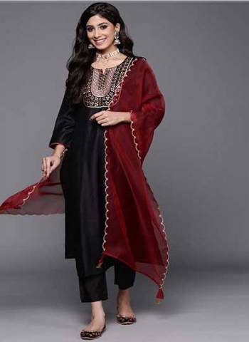 Grab These Readymade Suit in Fine Colored Pair With Bottom And Dupatta.These Top Are Viscose Rayon And Bottom Are Fabricated On Viscose Rayon Pair With Organza Dupatta.Its Beautified With Designer Embroidery Work.