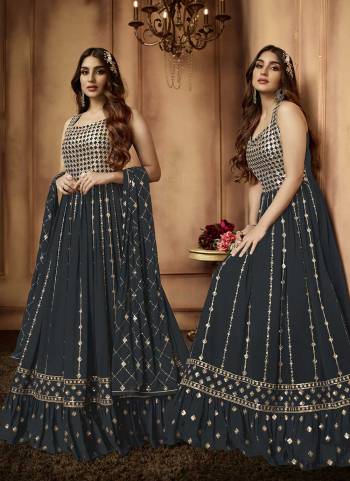 Attrective These Anarkali Suit in Fine Colored Pair With Bottom And Dupatta.These Top And Dupatta Are Fabricated On Georgette Pair With Satin Silk Bottom.Its Beautified With Santoon Inner.Its Beautified With Heavy Designer Embroidery Work.