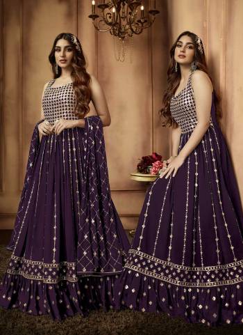 Attrective These Anarkali Suit in Fine Colored Pair With Bottom And Dupatta.These Top And Dupatta Are Fabricated On Georgette Pair With Satin Silk Bottom.Its Beautified With Santoon Inner.Its Beautified With Heavy Designer Embroidery Work.