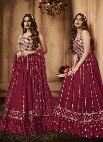 Attrective These Anarkali Suit in Fine Colored Pair With Bottom And Dupatta.These Top And Dupatta Are Fabricated On Georgette Pair With Satin Silk Bottom.Its Beautified With Santoon Inner.Its Beautified With Heavy Designer Embroidery Work.