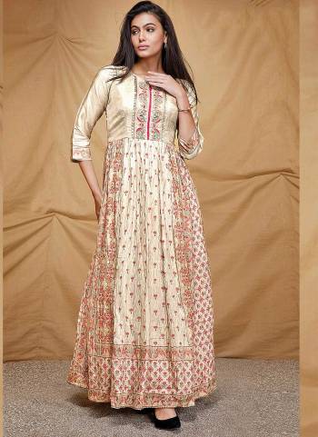 For A Designer Look,Grab These Readymade Gown in Fine Colored.These Gown Are Fabricated On Dola Silk Pair With Crepe Inner.Its Beautified With Designer Printed With Hand Work.